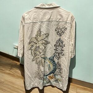 Caribbean button up shirt 😎 MEDIUM